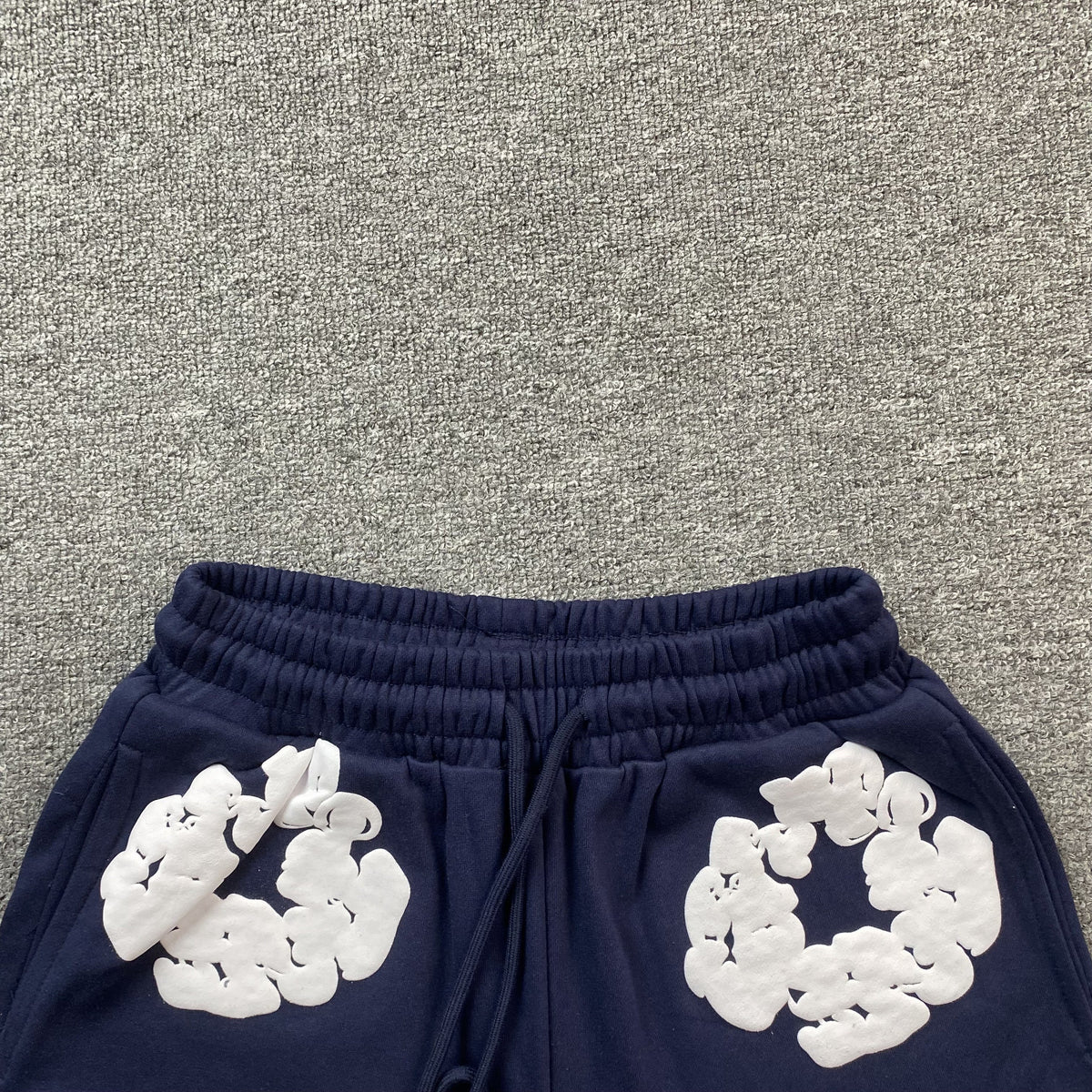 DENIM TEARS COTTON WREATH SHORTS NAVY