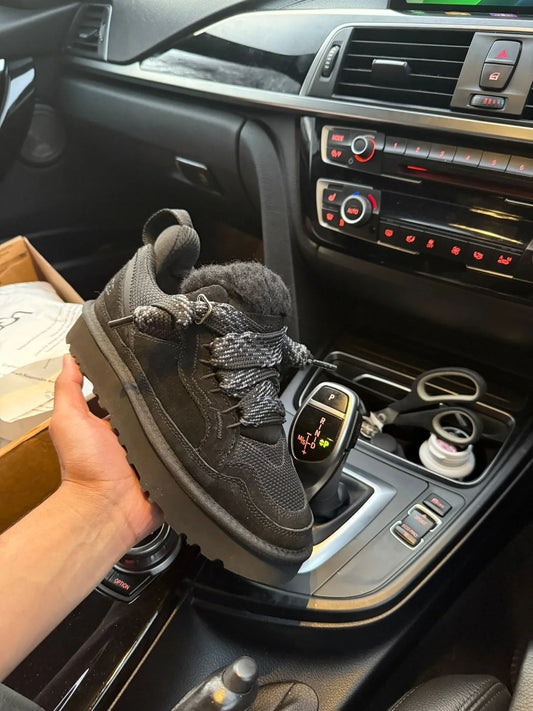 UGG Lowmel Black
